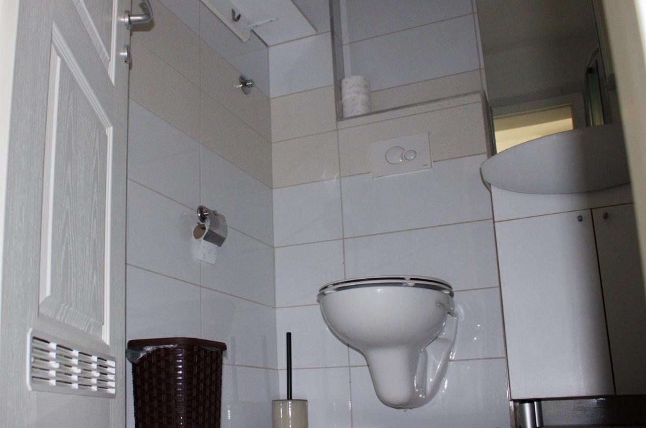 Studio Apartman Miljacka 13 سراييفو المظهر الخارجي الصورة