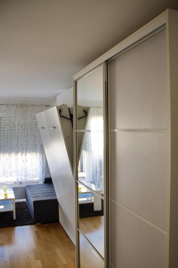 Studio Apartman Miljacka 13 سراييفو المظهر الخارجي الصورة