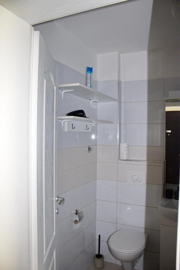 Studio Apartman Miljacka 13 سراييفو المظهر الخارجي الصورة