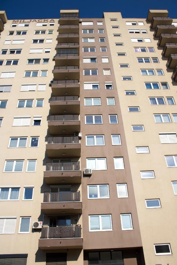 Studio Apartman Miljacka 13 سراييفو المظهر الخارجي الصورة