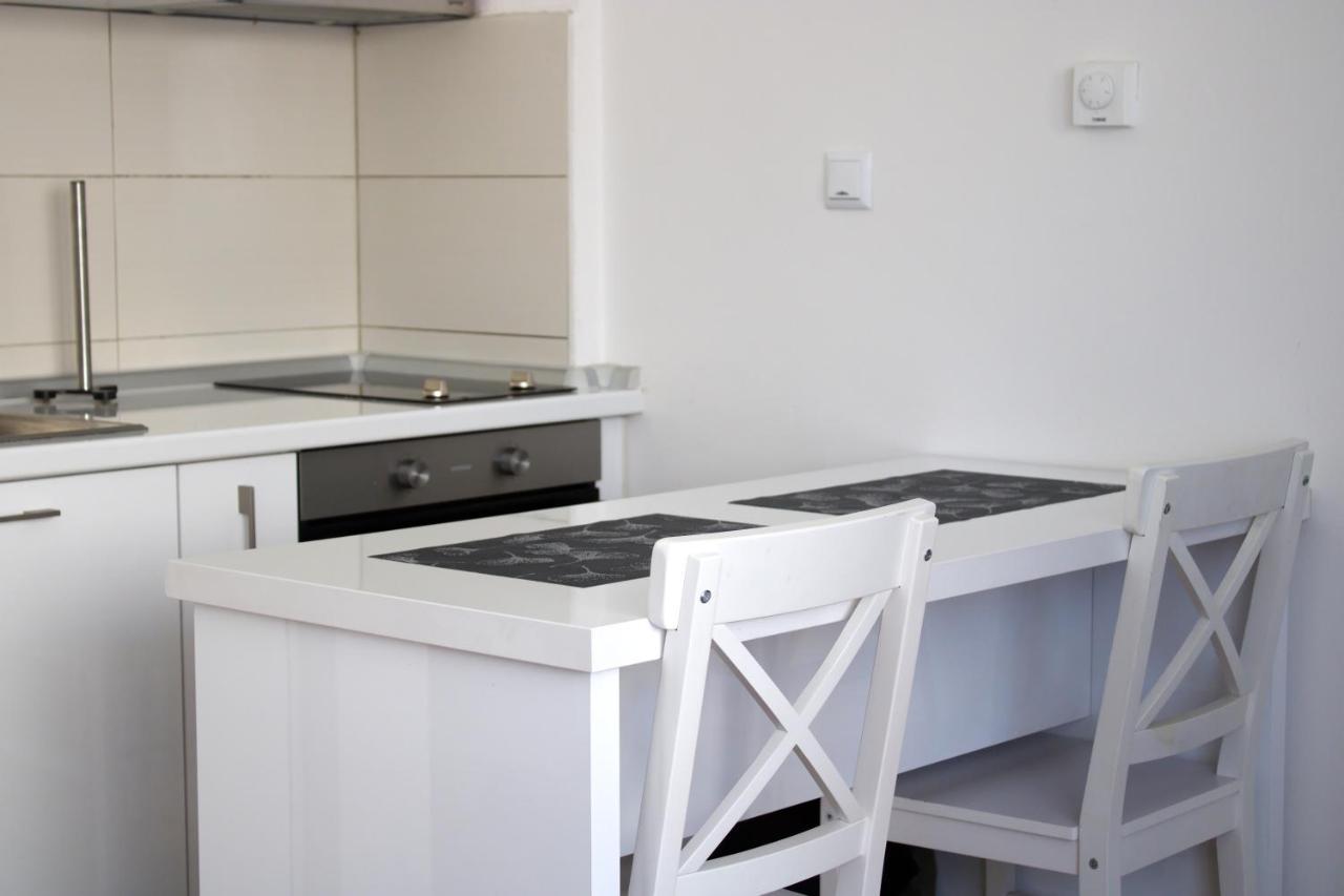 Studio Apartman Miljacka 13 سراييفو المظهر الخارجي الصورة
